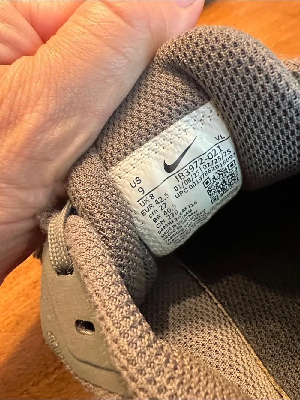 Nike breathable gray